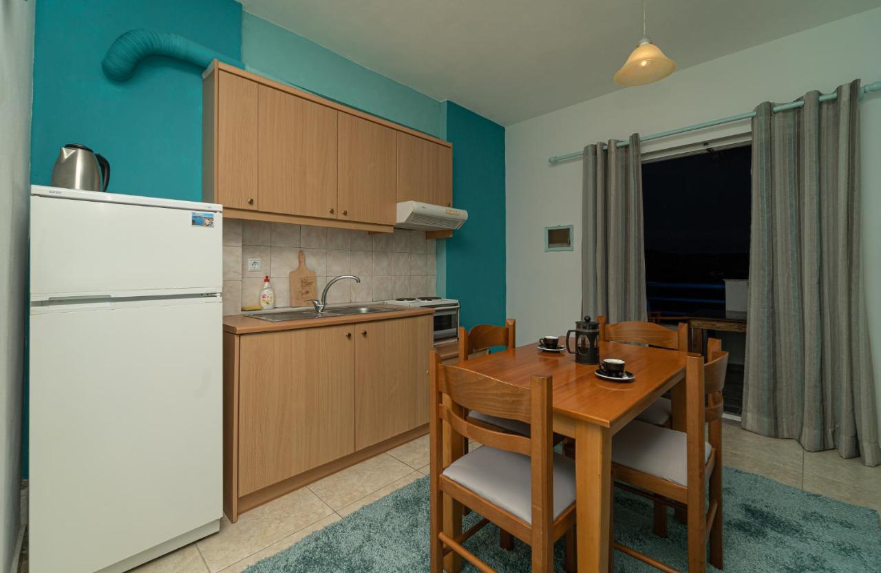 Blue Houses Maisonettes Kamária Екстериор снимка