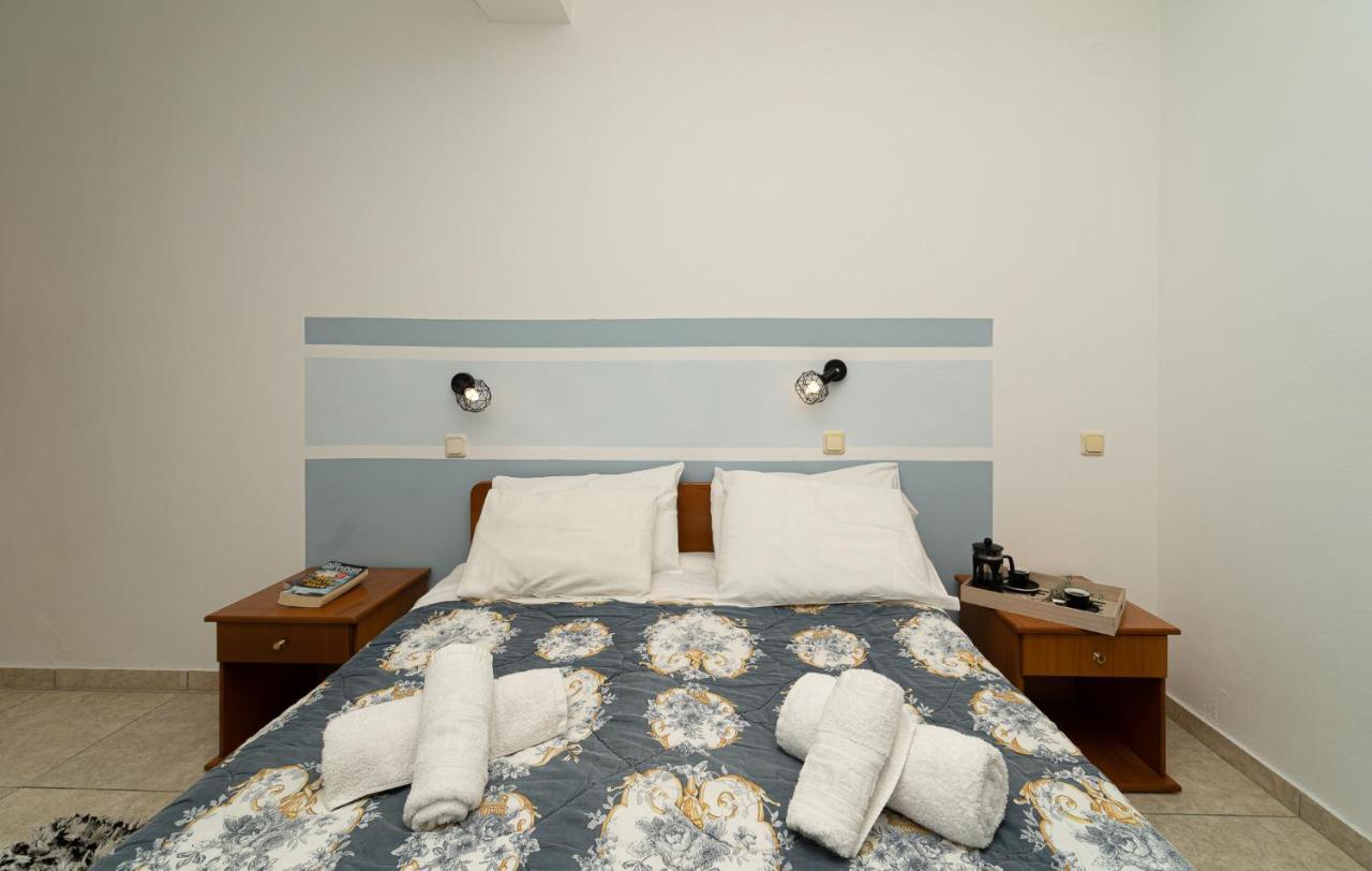 Blue Houses Maisonettes Kamária Екстериор снимка