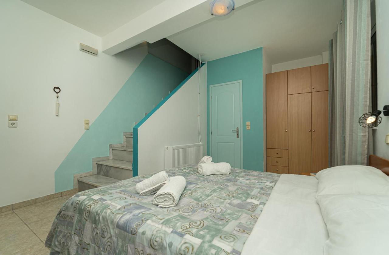 Blue Houses Maisonettes Kamária Екстериор снимка