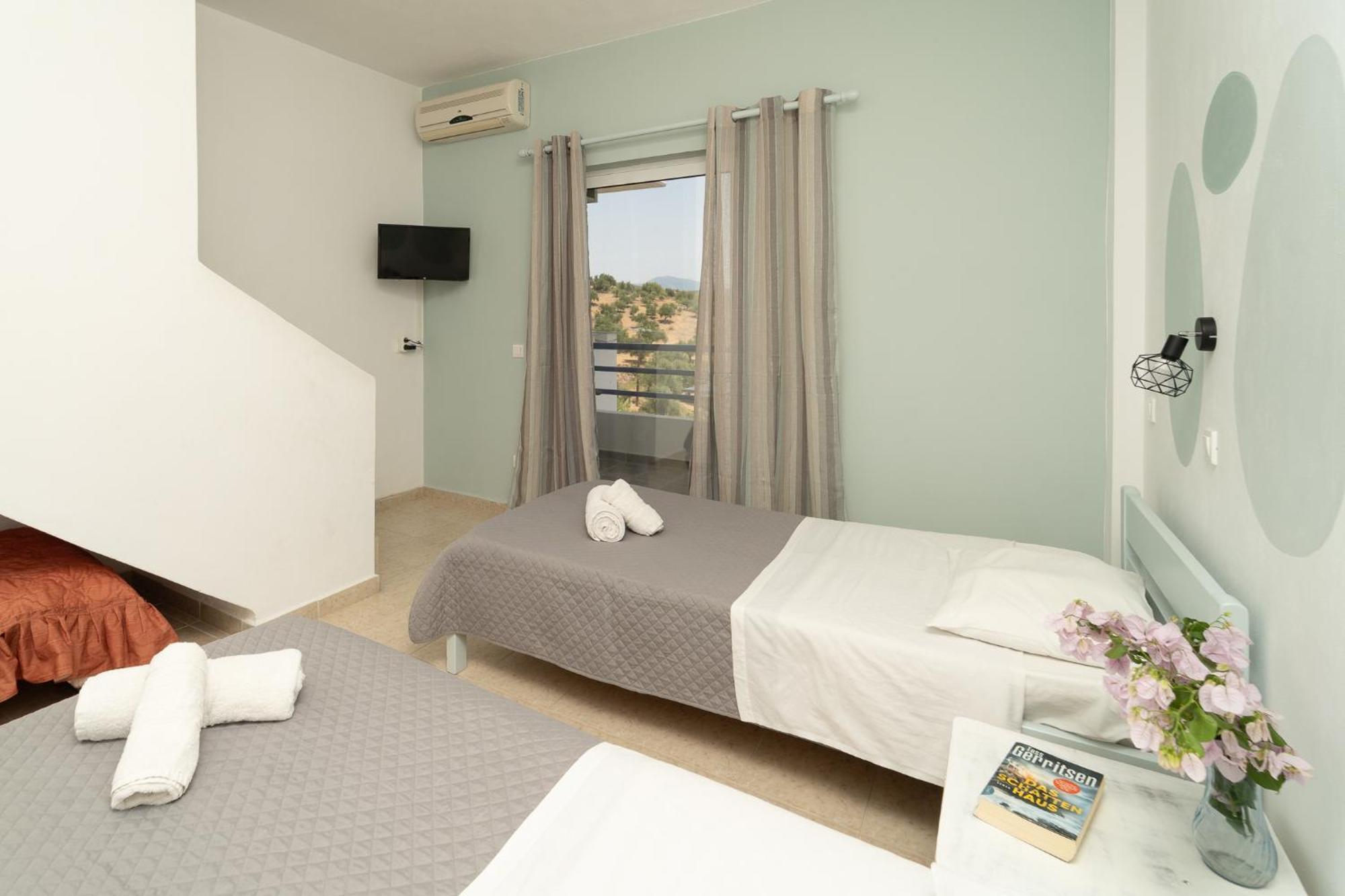 Blue Houses Maisonettes Kamária Екстериор снимка